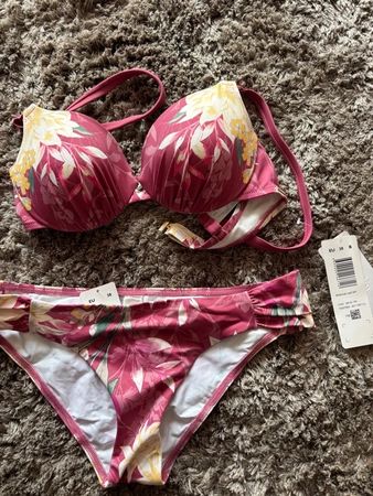 Triumph Bikini