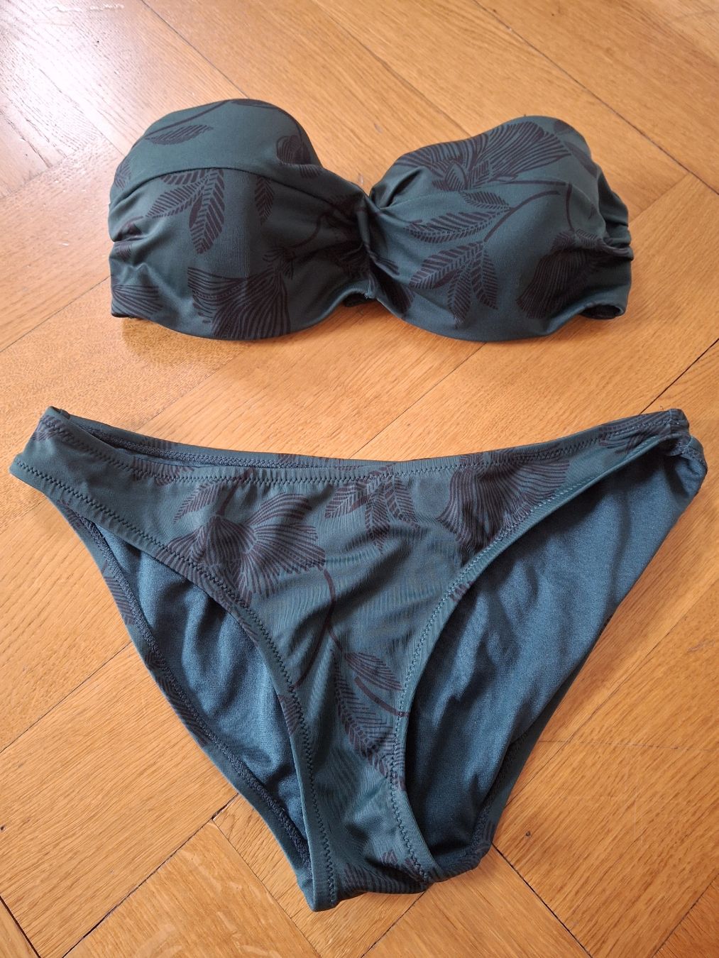 Costumi da bagno & Bikini: Bikini vert sapin avec motifs noirs M – Usato da Lausanne venduto da Cognitia 3