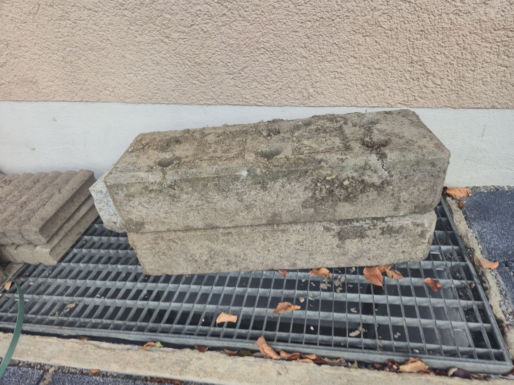 Steine & Dachziegeln: 2 x Bausteinfuss – Gebraucht aus Leuggern von MonaM90 1