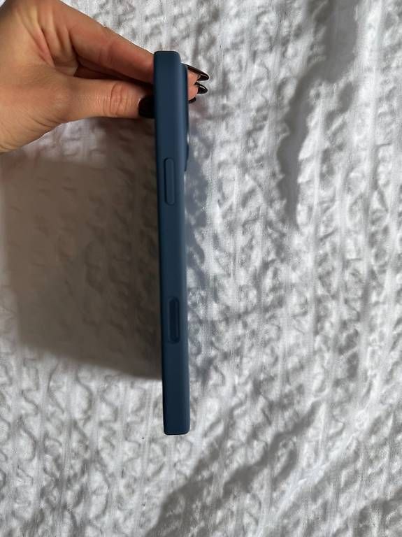Covers & Schutzfolien: iPhone 16 Pro Max - Silikon Case – Gebraucht aus Chur von Sw103ch 1