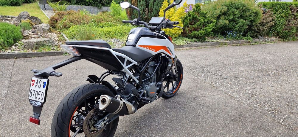 KTM Strada: KTM Duke 390 in einwandfreiem Zustand – Usato da Mühlau venduto da Natalie070898
