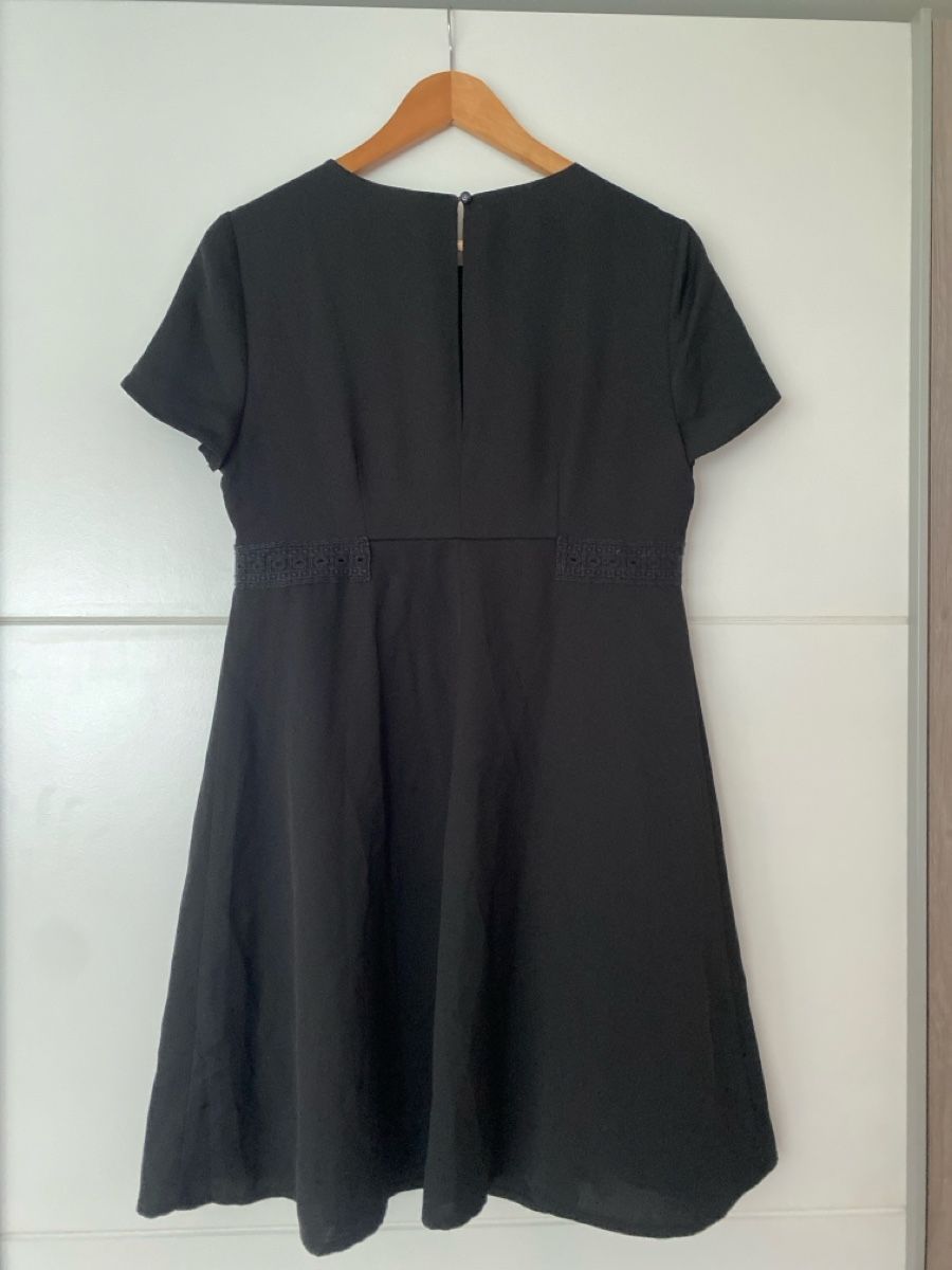 Mint & Berry Robes: Kleid schwarz mint&berry Grösse 40 – D'occasion à Alpnach Dorf par melbb 2