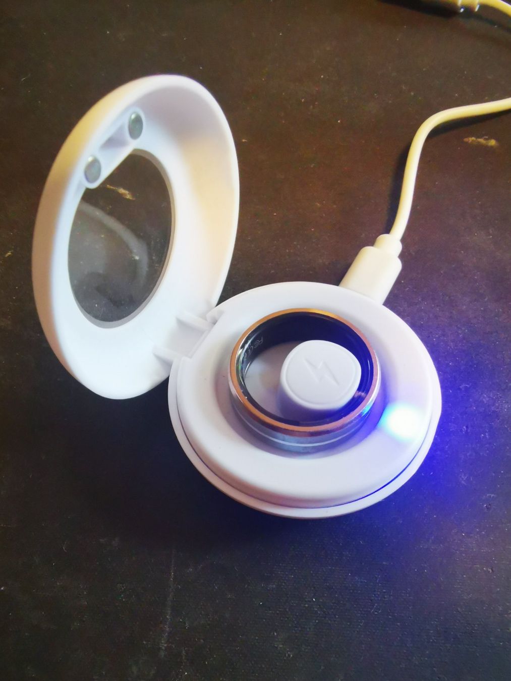 smart-ring-mit-ladecase-gesundheit-uberwachung