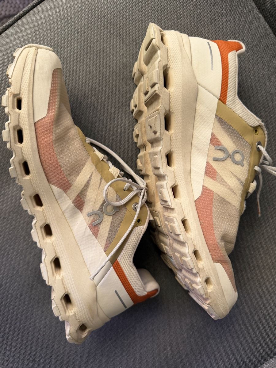 On Chaussures femmes: ON Turnschuh 40.5 – D'occasion à Fällanden par Caramel7 3
