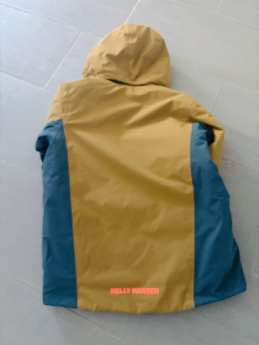 Anzüge: Helly Hansen Skijacke & Hose – Gebraucht aus Wetzikon ZH von turbomuus 3