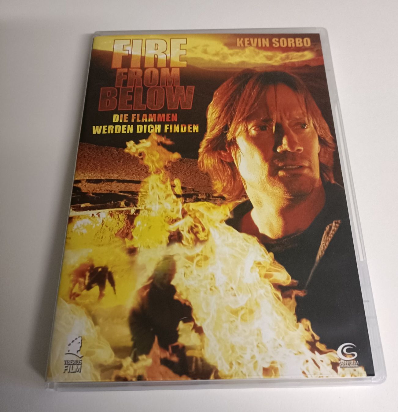 Tutti i DVDs: Fire From Below - Die Flammen werden dich finden – Usato da Köniz venduto da Movieportal007