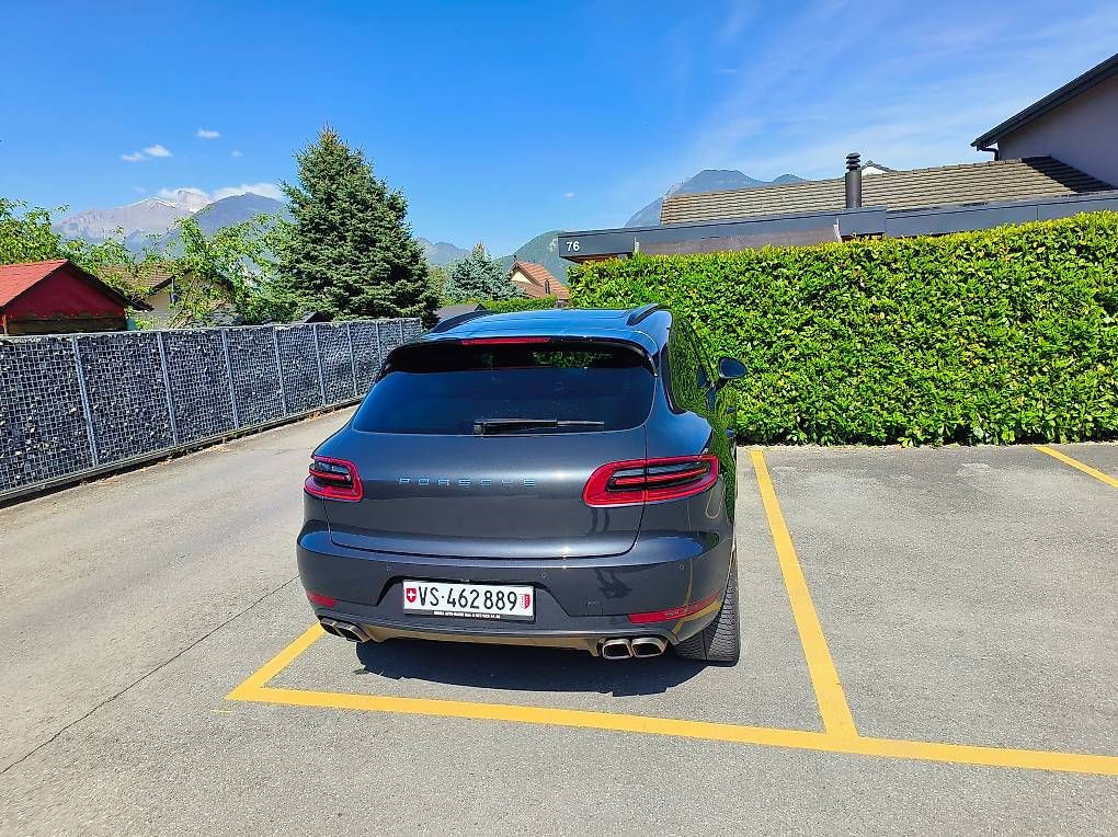 Porsche Automobili: Porsche Macan Turbo 3.6 400CV – Usato da Collombey venduto da Carlos-Gomes 2