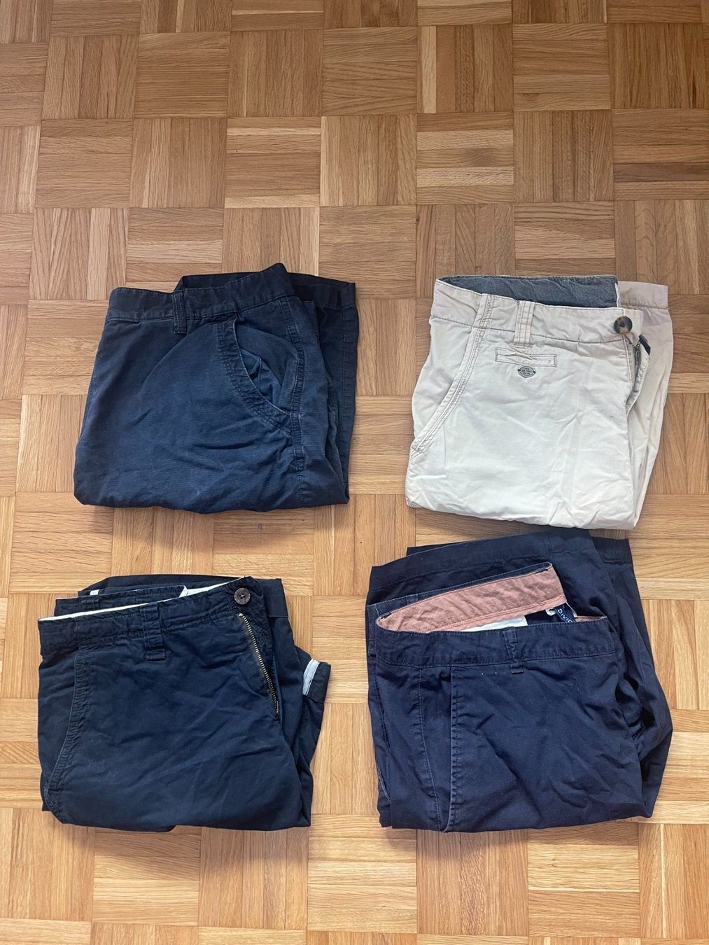 Lotti di vestiti: 4 Shorts / Kurze Hosen – Usato da Lenzburg venduto da R-T-I 1