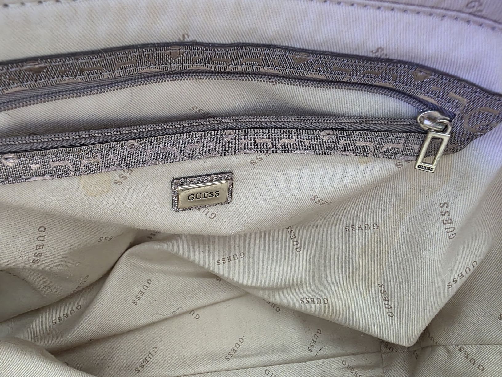 Guess Taschen für Damen: GUESS Tasche – Gebraucht aus Pratteln von bea_bxv5 4