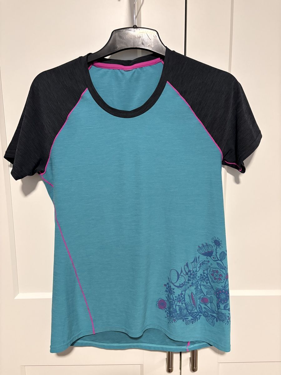 Crazy T-shirt: Crazy Idea Shirt Grösse M – Usato da Tuggen venduto da sunny715