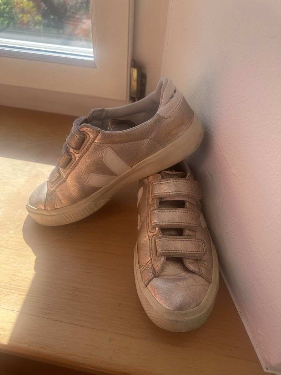 Veja Schuhe für Mädchen: Veja Gr 37 – Gebraucht aus Meilen von Tulip5 2
