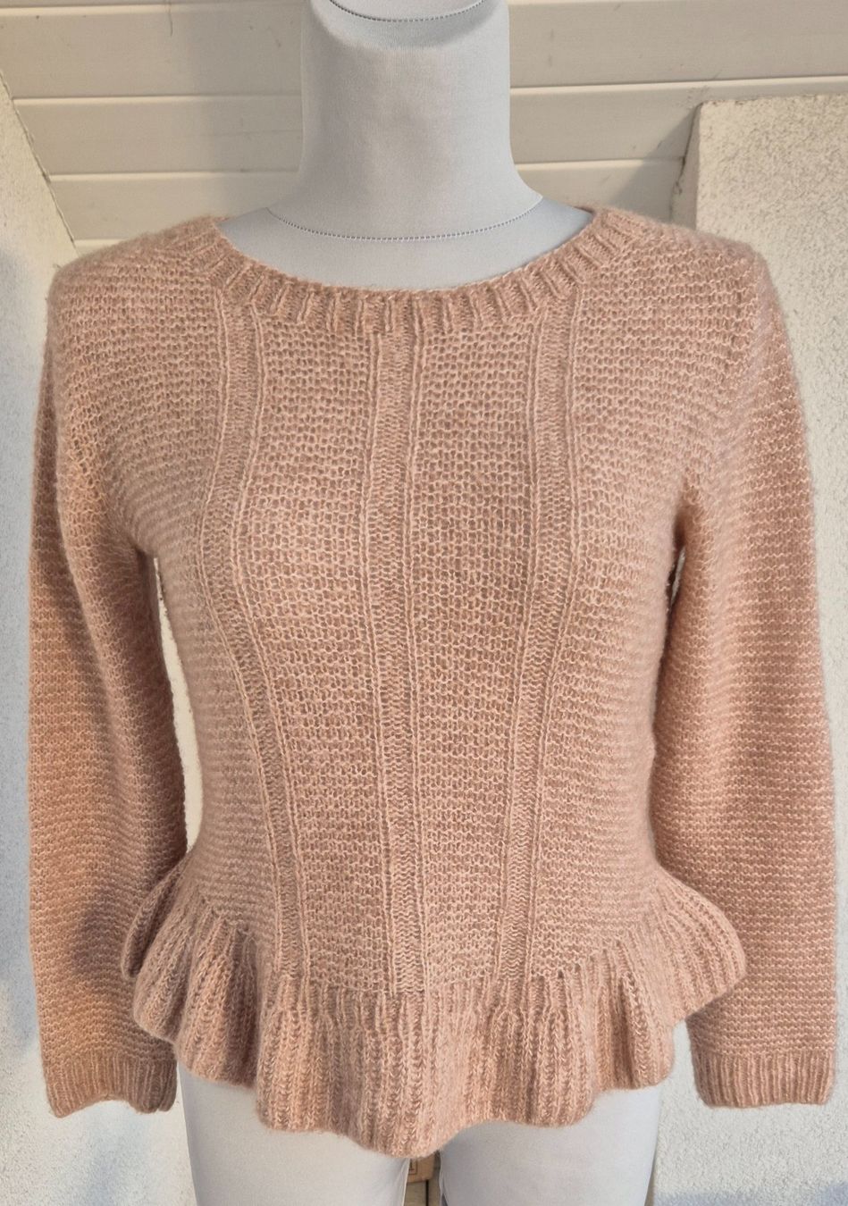 Marc Cain Maglioni & Felpe: Traumhafter Kaschmir- Seiden Pullover Marc Cain Grösse 36 – Usato da Stäfa venduto da Lullaby67