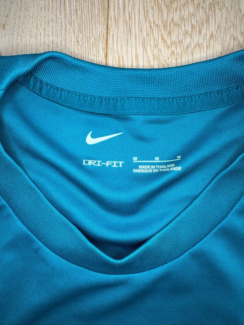 Adidas Leibchen & Hosen: Chelsea training shirt 2022-2023 – Gebraucht aus La Chaux-de-Fonds von slishwardrobe 3