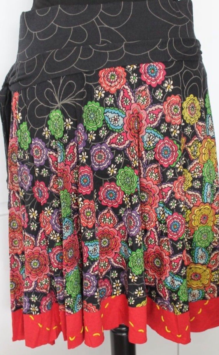 Desigual Gonne: Jupe DESIGUAL Floral Gr S – Usato da Ittigen venduto da franzis6 1