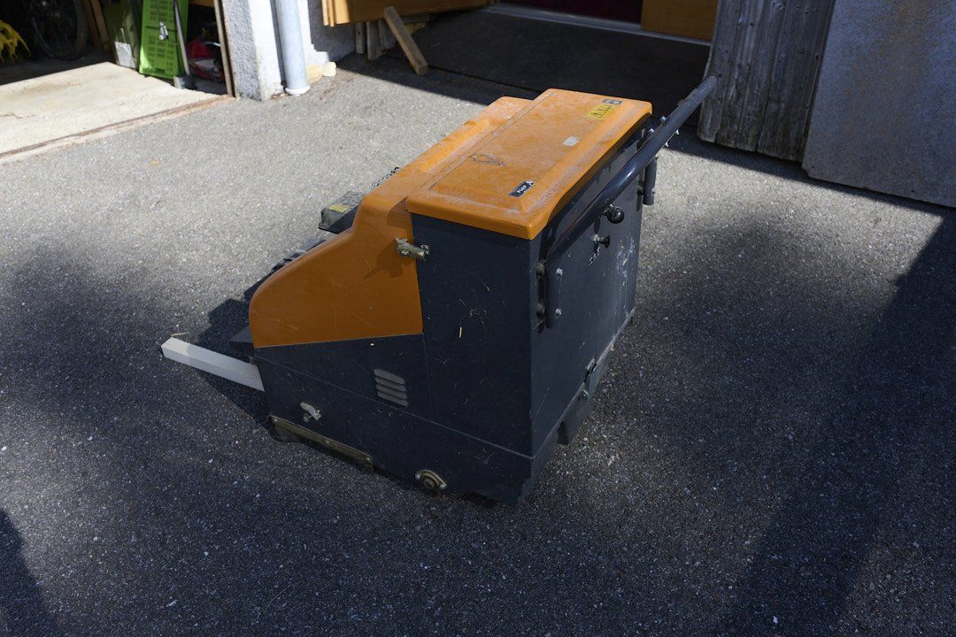 Tutte le macchine: Kehrmaschine Taski balimat 65T – Usato da La Chaux-des-Breuleux venduto da countryboy01 6