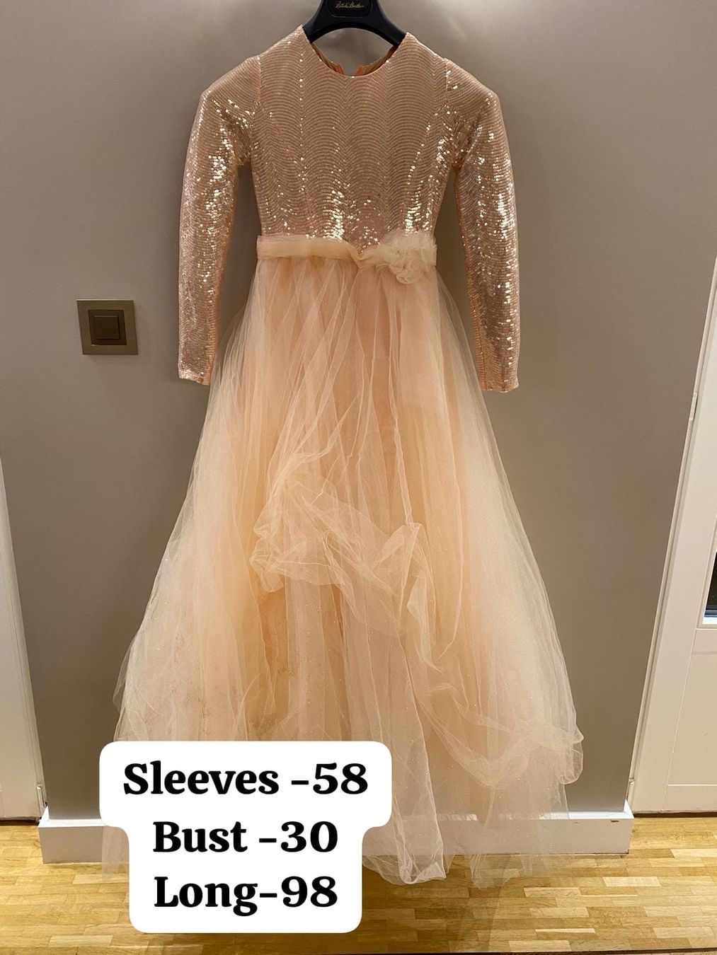Kleider & Röcke: Robe mariage taille 10 ans – Gebraucht aus Conches von chn_hgl6 6