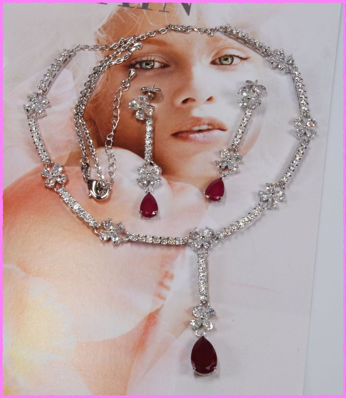 Ketten: Erlesene Halskette – Collier – Neu und originalverpackt aus Oberglatt ZH von Diamond-Girl 2