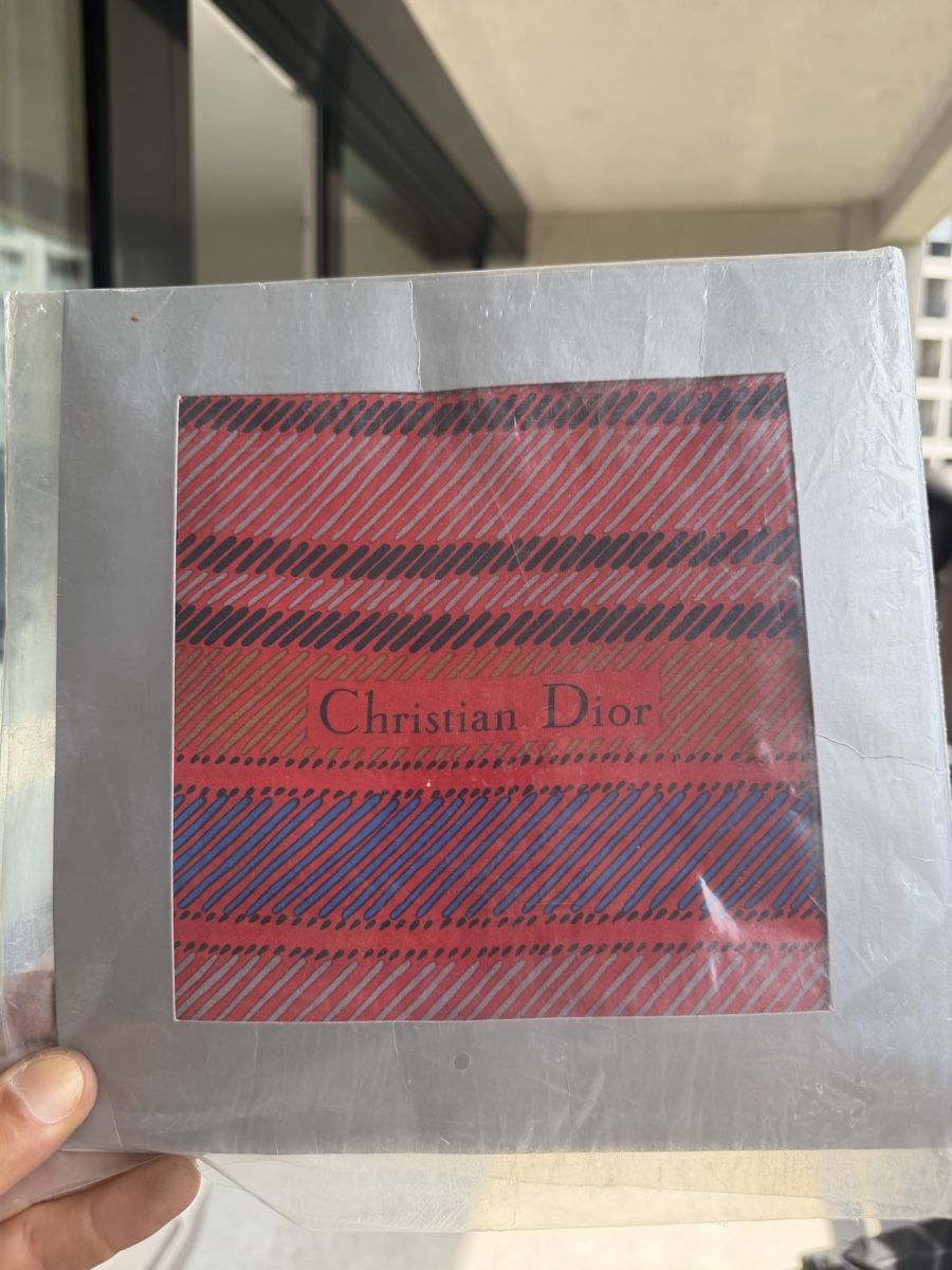 Dior Foulard & Sciarpe: Christian Dior écharpes 1970 – Nuovo e nell'imballaggio originale da Genève venduto da wwo_mx7t 3