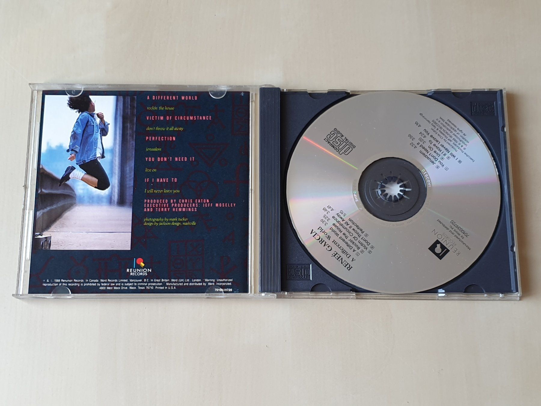 CDs: Renee Garcia a different World – Gebraucht aus Stansstad von collectorsshop 2