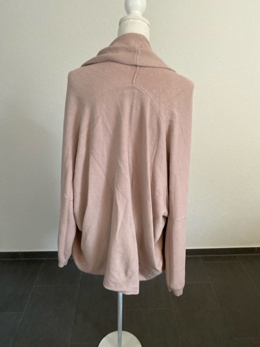 Jacken: Strickjacke Monte Cervino rosa Grösse Einheitsgrösse – Gebraucht aus Homberg b. Thun von Homata 2