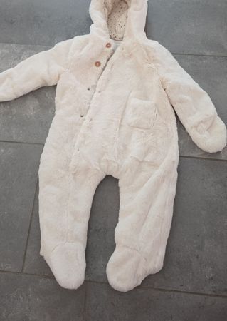 Baby Strampler Kunstfell Creme Kapuze Grösse 74 gebraucht 