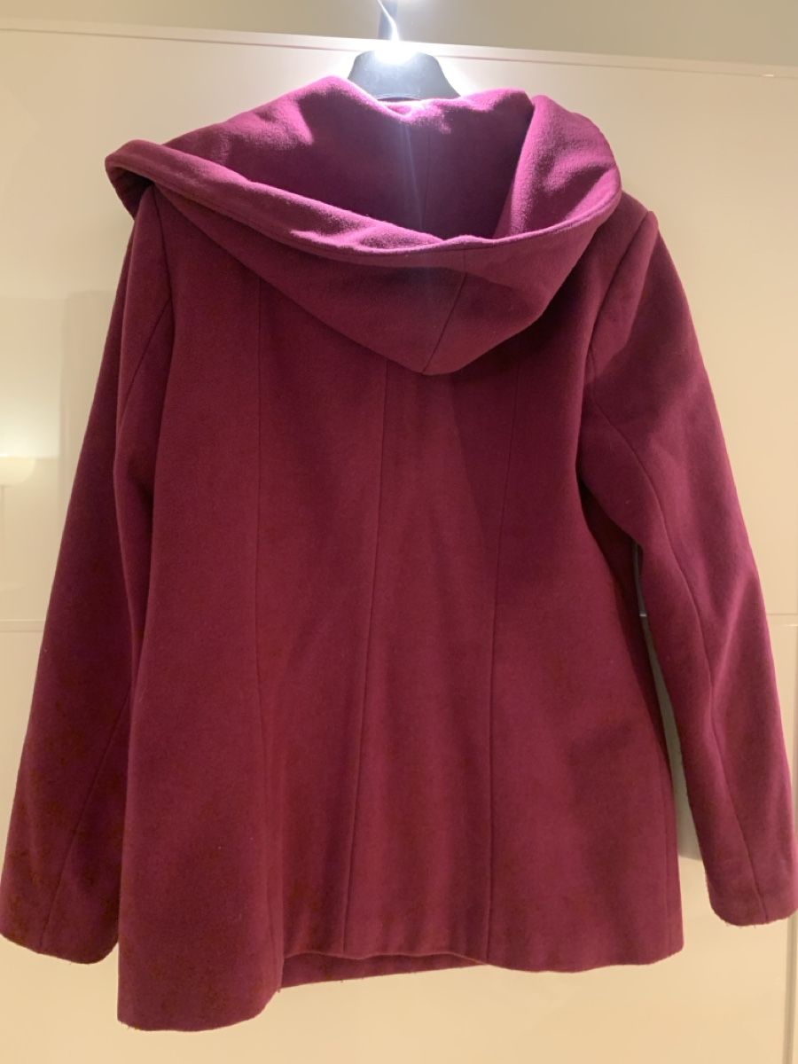 Madeleine Giacche: Madeleine Winterjacke mit Kapuze, Gr. 36 – Usato da Zürich venduto da Ballerina007 3