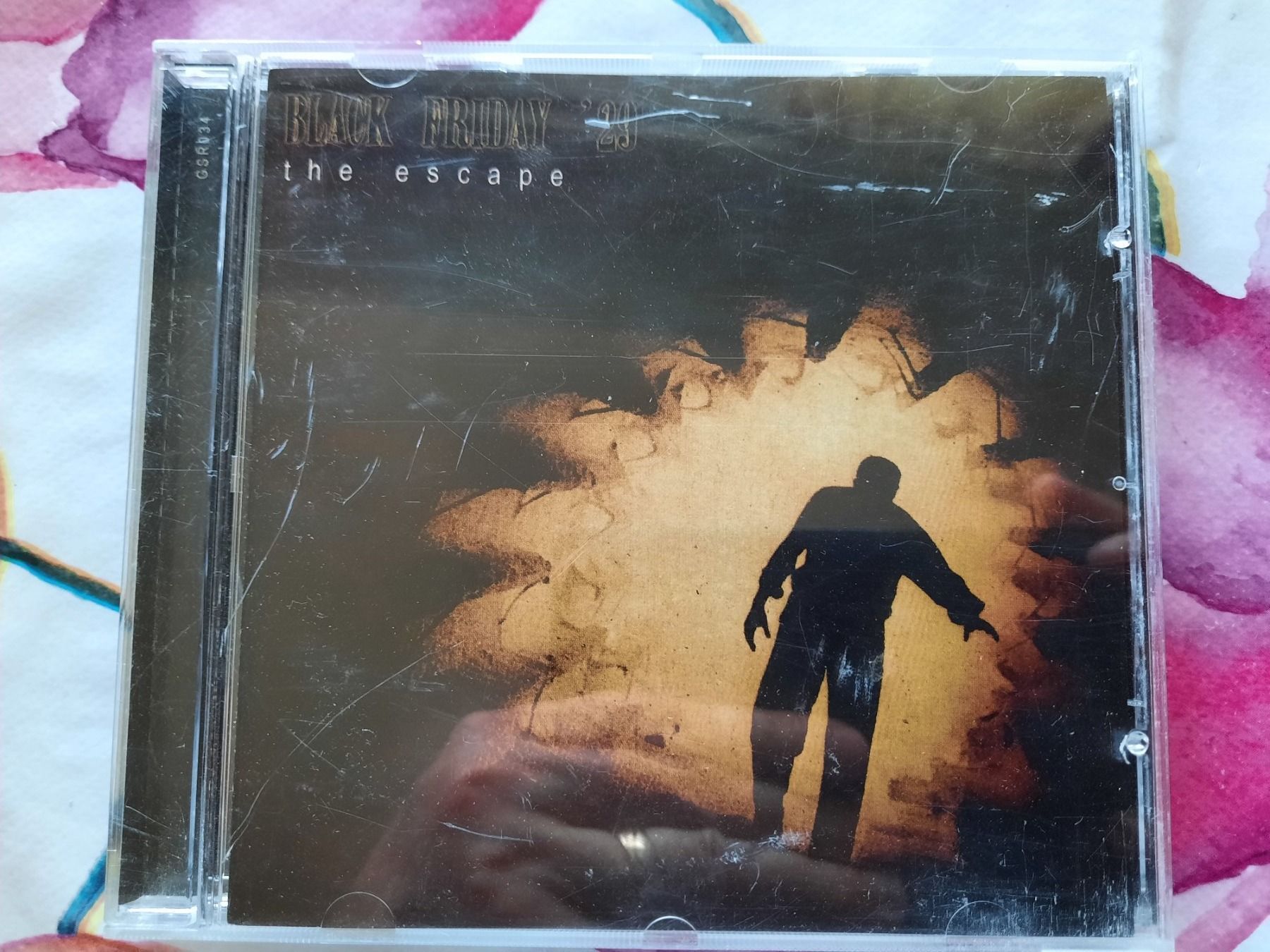 CD: CD - The Escape - Black friday 29 – Usato da Pully venduto da bro_n52j