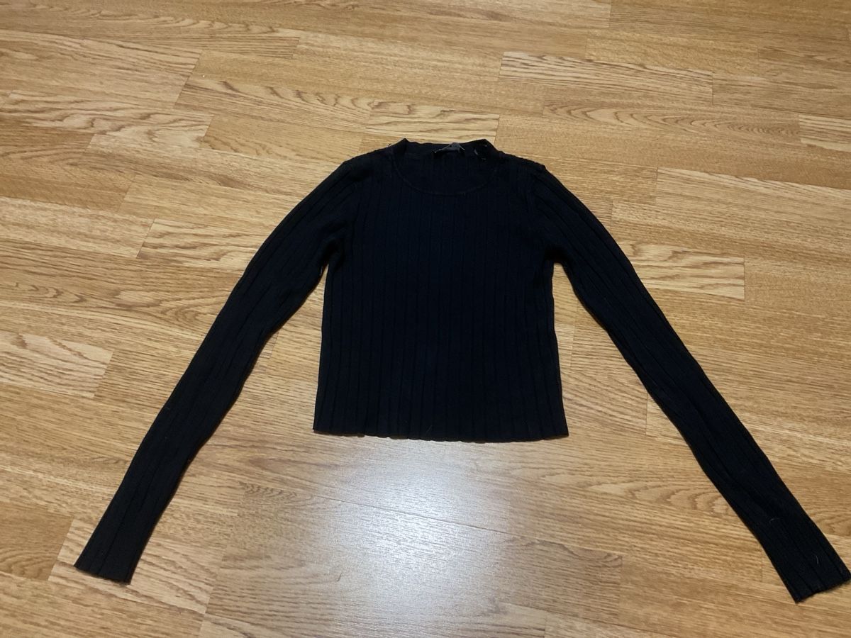 Pullover & Sweatshirts: Schwarzer Pulli – Gebraucht aus Bern von sophia_16