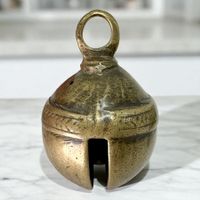 Grande cloche ancienne en bronze massif