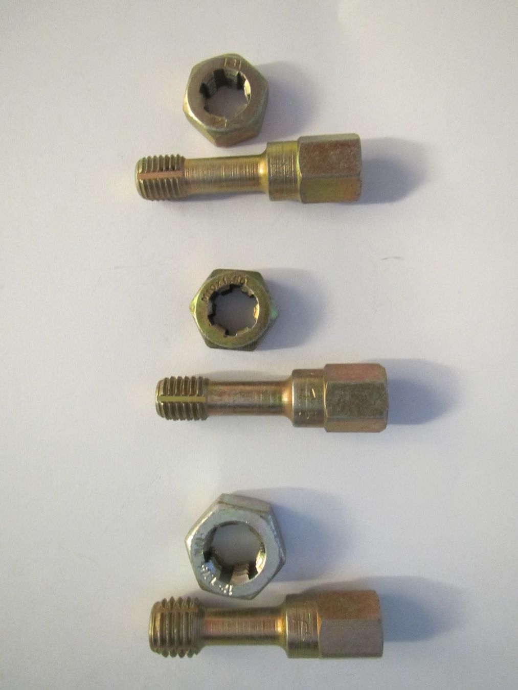 Tous les outils: 3 KASTAR GEWINDENACHSCHNEIDE SET – Neuf avec emballage d'origine à Zumikon par Gung