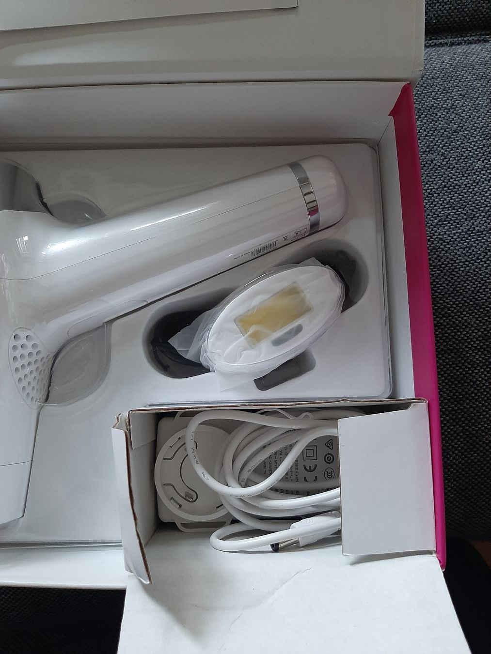 Epilatori: Lescolton Home pulsed light Haarentfernung – Nuovo (secondo la descrizione) da Marthalen venduto da Jenny.Z 2