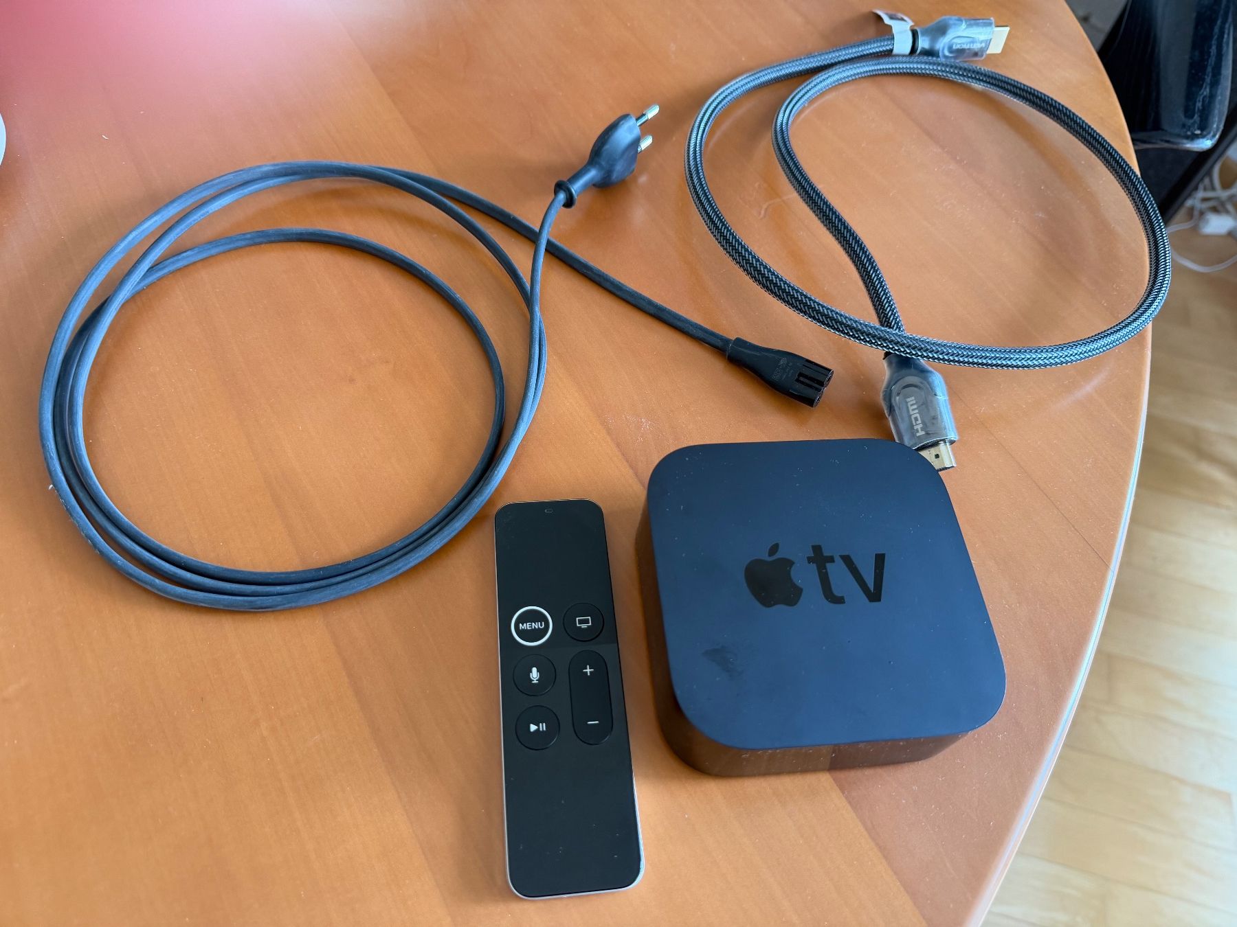 Apple Systèmes audio & multimédias: Apple TV 4K Model A1842 – D'occasion à Strengelbach par Shuey