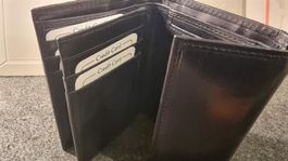 Portemonnaie aus Leder in schwarz