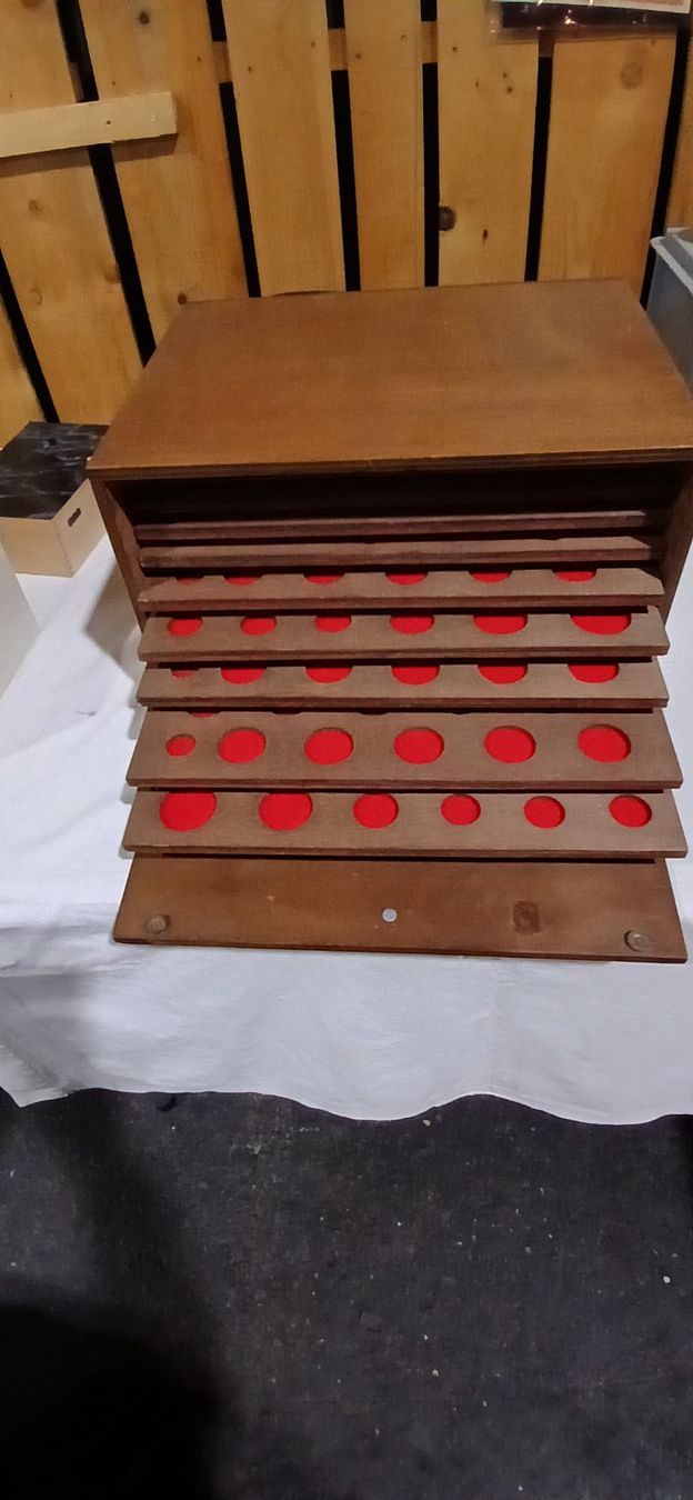 Tutti le monete: Présentoir pour monnaie – Usato da Ollon VD venduto da lou58
