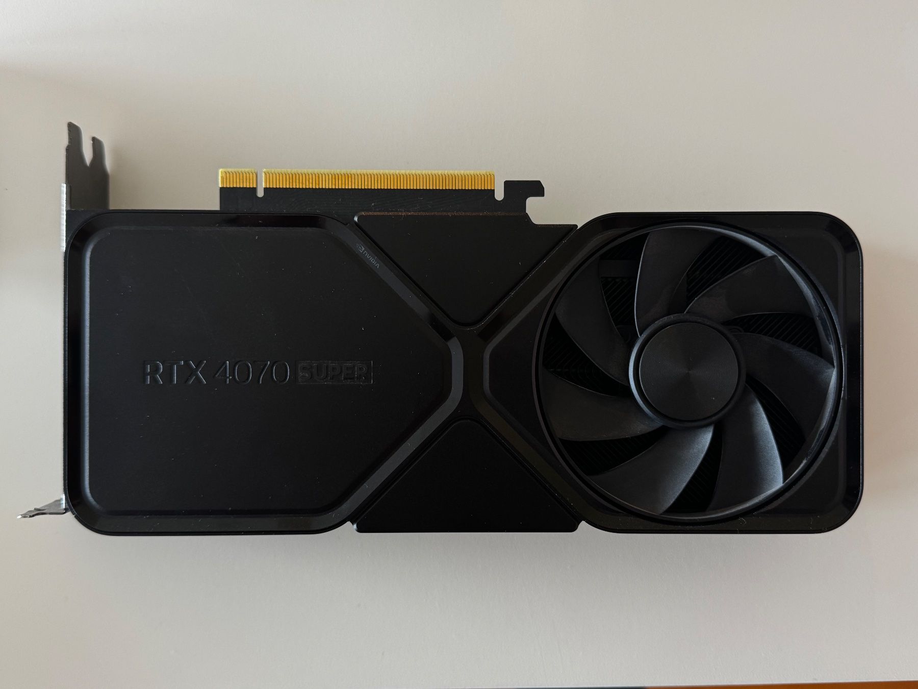 Nvidia Schede grafiche: Nvdia RTX 4070 Super Founders Edition FE – Usato da Rorschacherberg venduto da Dokinako