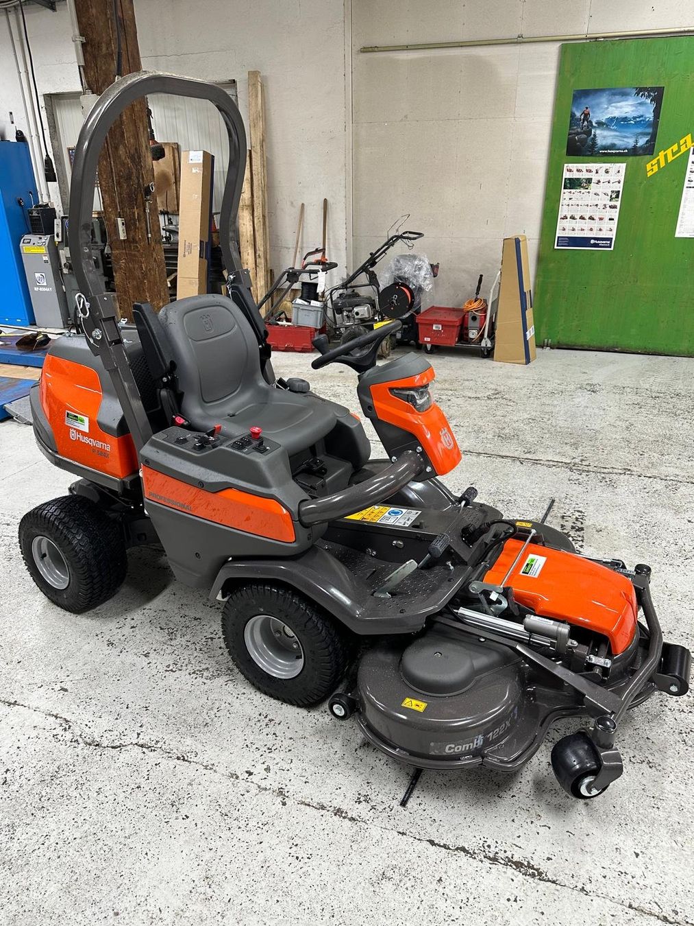 Husqvarna Tagliaerba: Husqvarna Rasentraktor P524X – Usato da Richterswil venduto da Silvad84 2