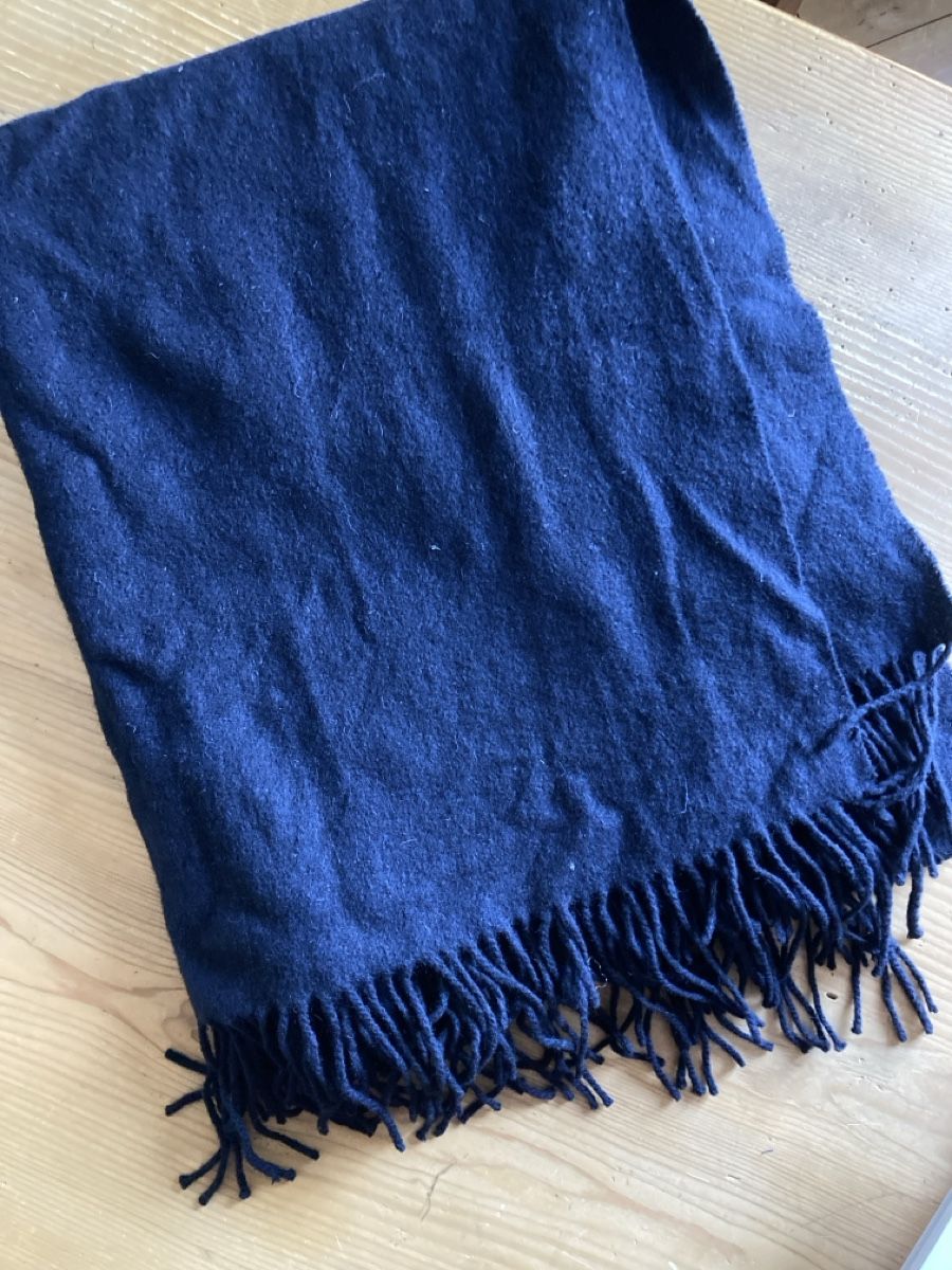 Foulard & Sciarpe: Dunkelblauer Wollschal von ICHI – Usato da Luzern venduto da nisssa 1