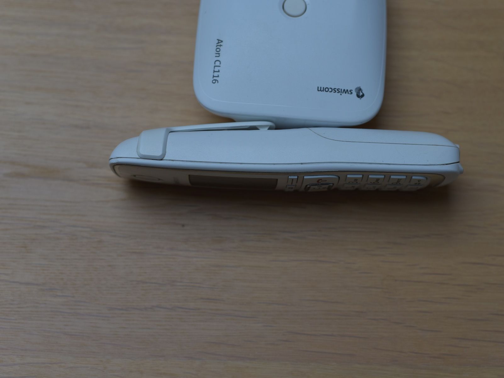 Swisscom Telefoni: Aton CL116 Schnurlos Telefon - weiss – Usato da Fehraltorf venduto da Stinson 4