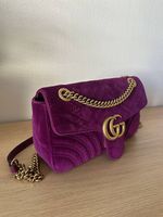 Gucci Marmont Samttasche Lila