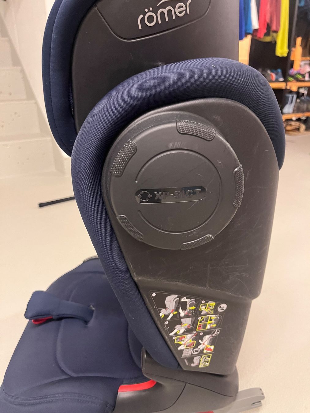Britax Römer Seggiolini per auto: Kindersitz Britax Römer Kidfix III – Usato da Brugg AG venduto da D1979E 2