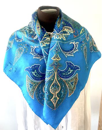 Handrollierter Seidenschal, silk Scarf, Foulard