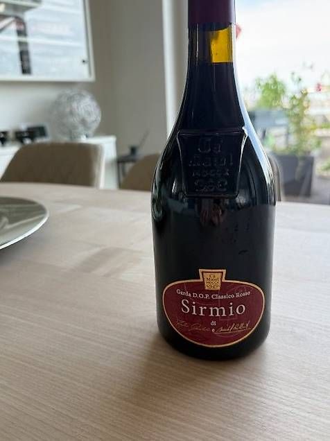 Vino: Sirmio, Garda D.O.P. Classico Rosso 2008 – Nuovo e nell'imballaggio originale da Birmensdorf ZH venduto da B091358