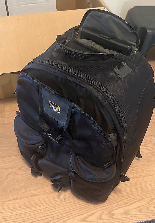 Zaini: Foto & Video Rucksack / Rollkoffer Mountainsmith – Usato da Rickenbach Sulz venduto da gekopro