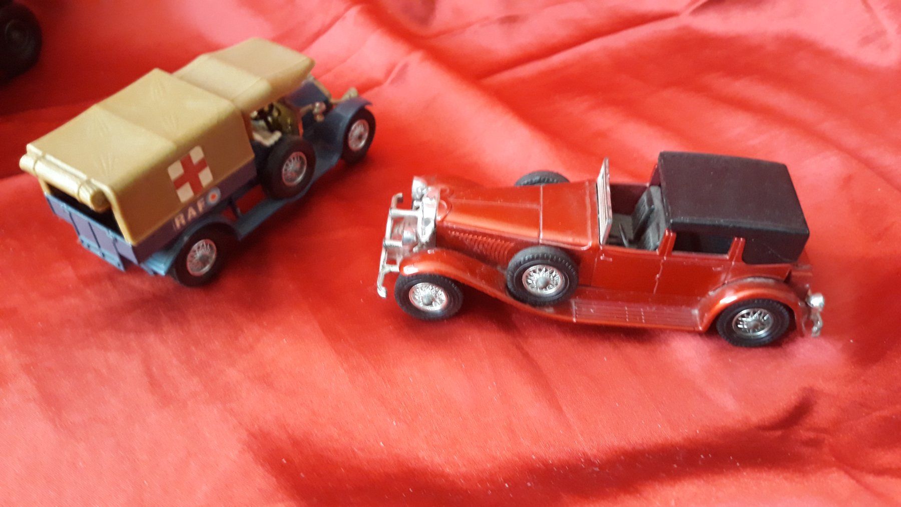 Matchbox Modellini d'auto: Matchbox Auto Sammlung 1975 Düsenberg 1973 RAF Tender Solido – Usato da Schleitheim venduto da petung 3