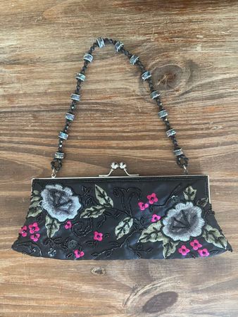 Pochette de soirée Schild noire perles et broderies bon état