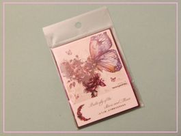 30 Dekorative Aufkleber mit Schmetterlings  und Blumenmotive