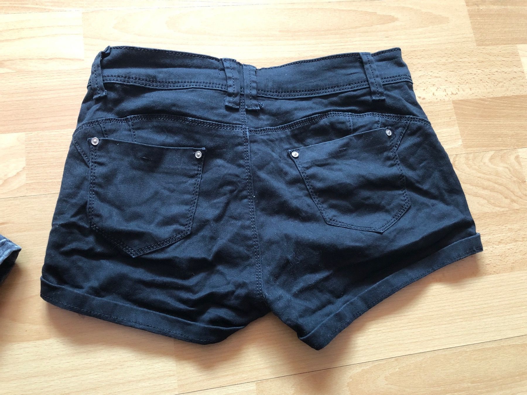Pantaloni: Short‘s, Gr. XS – Usato da Hallwil venduto da claire70 3