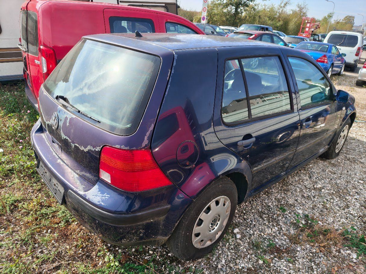 VW Automobili: VW Golf 4 1.6 – Difettoso da Wangen b. Olten venduto da FL_Automobil 2