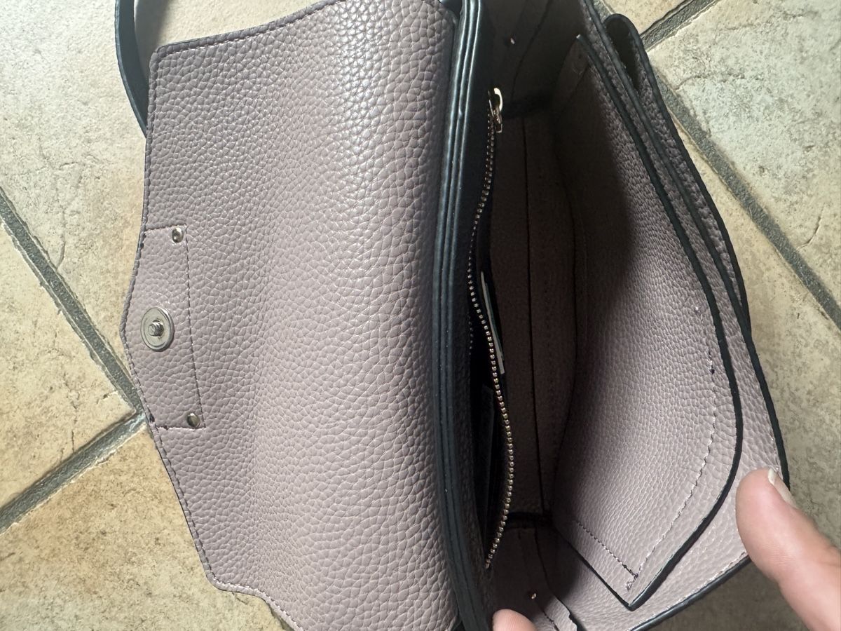 Guess Taschen für Damen: Tasche Guess – Gebraucht aus Schellenberg von tmketz 1