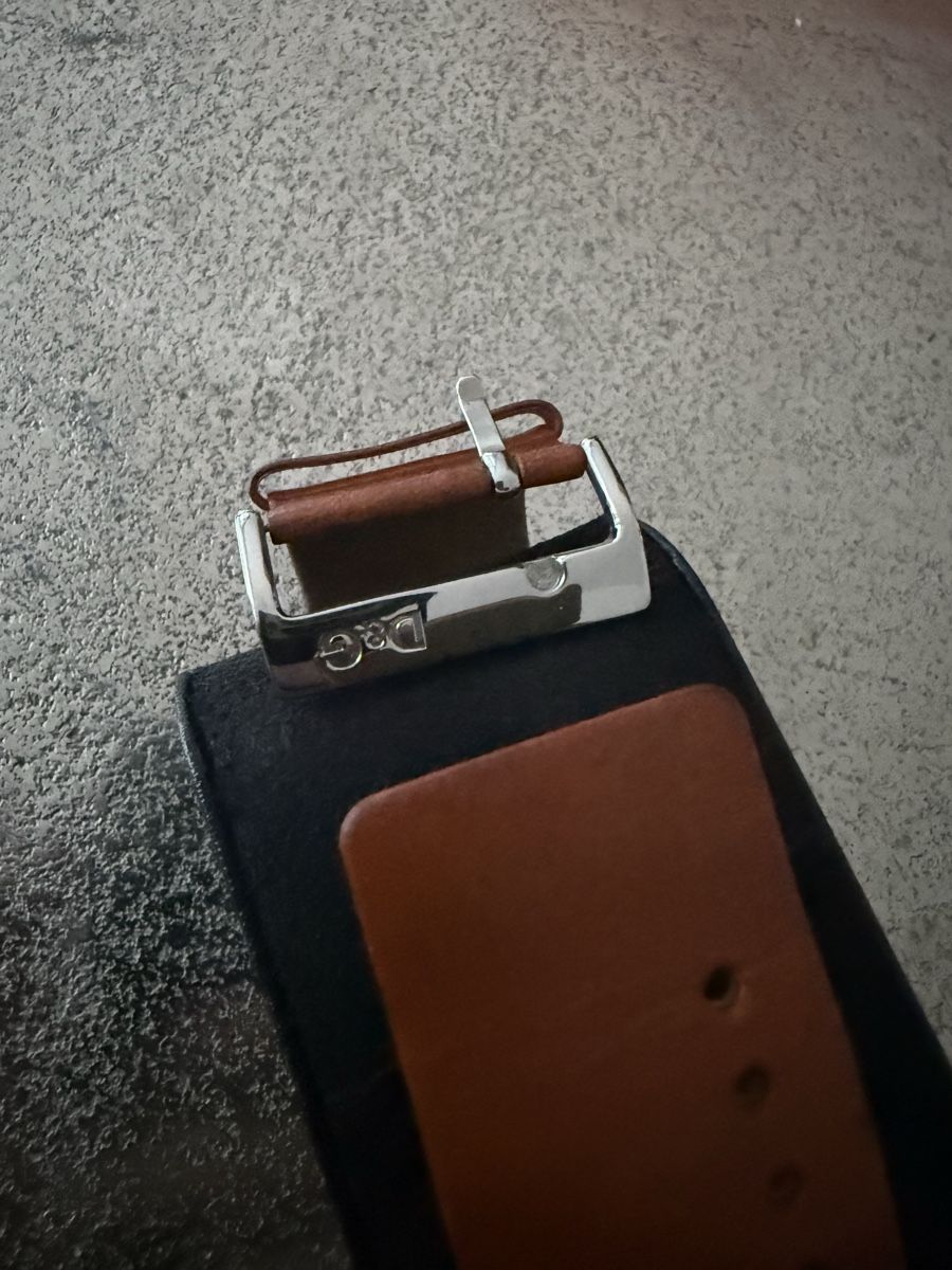 Autres accessoires pour montres: D&G watch analog brown leather strap rectangular silver – D'occasion à Zürich par pinish 2